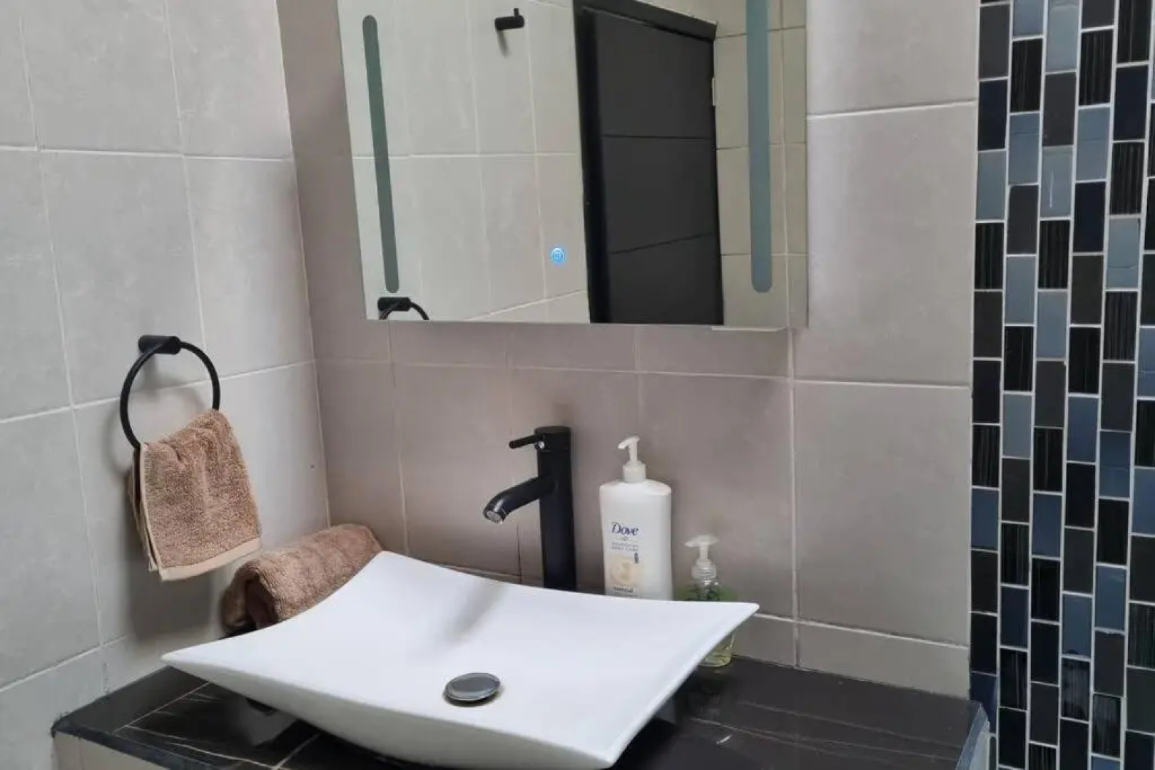 Amplia Eco-casa,alberca, jardín,4 hab,equipada.