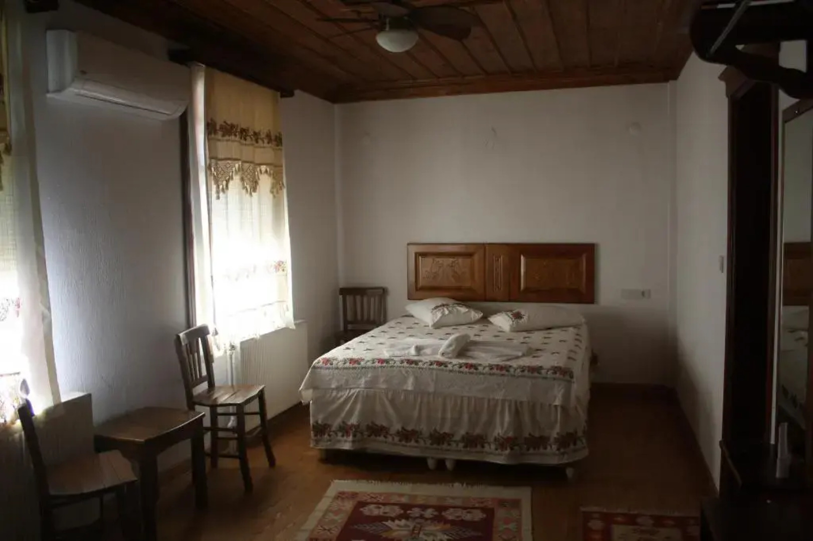 Birgi Cinaralti Pansiyon