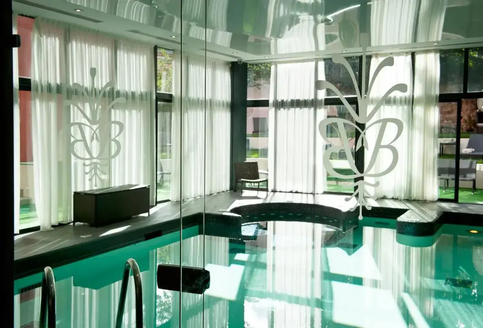 Hotel & Spa Le Grand Monarque, Best Western Premier Collection