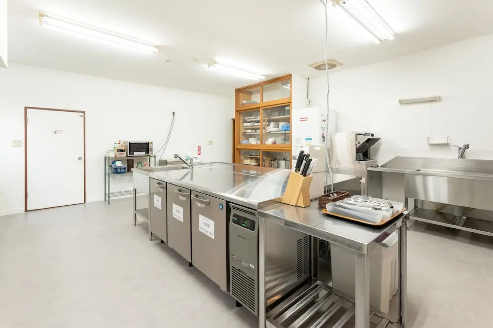 Mountain Lodge at 1,400m Hütte Jil Shirakabako