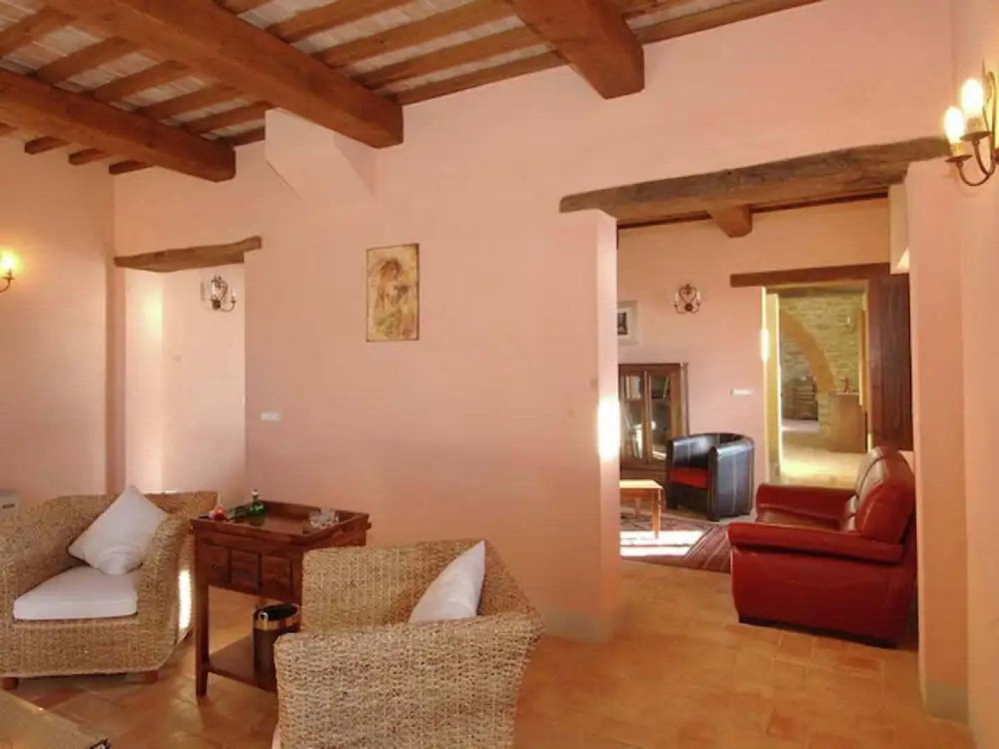 Lovely Villa in Tuoro sul Trasimeno with Pool