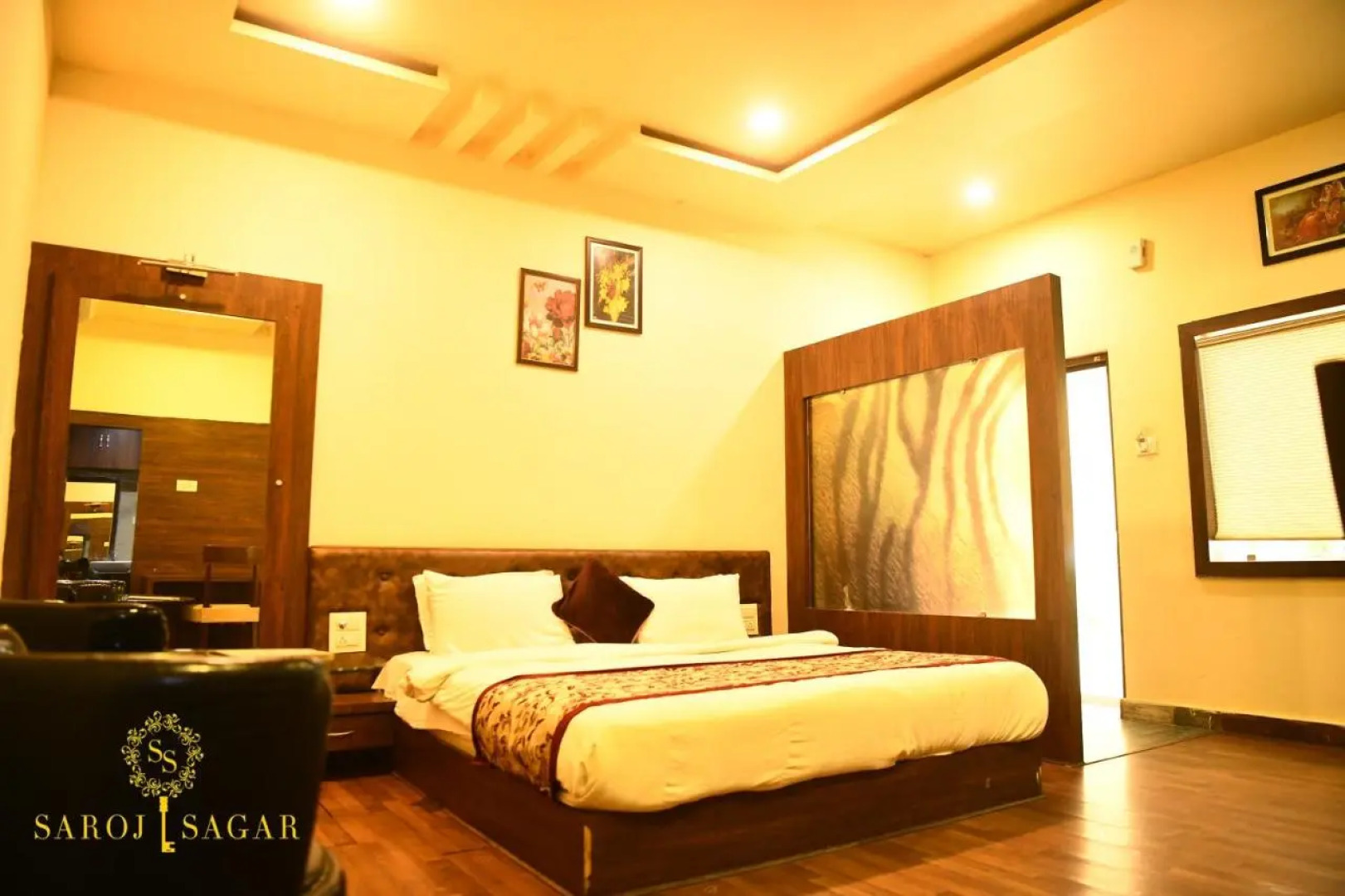 Hotel Saroj Sagar - Sagar