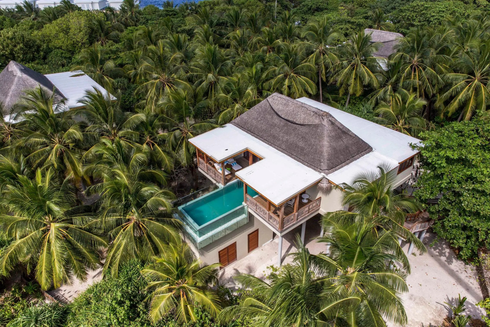 Курорт Amilla Maldives