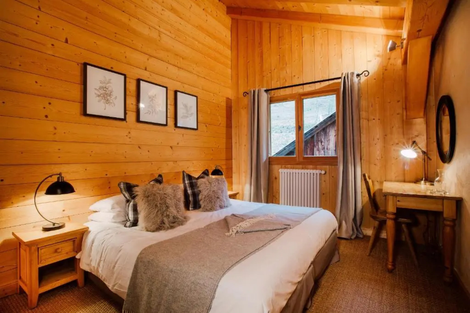 Ferme A Jules - Stunning Farmhouse sleeps up to 26