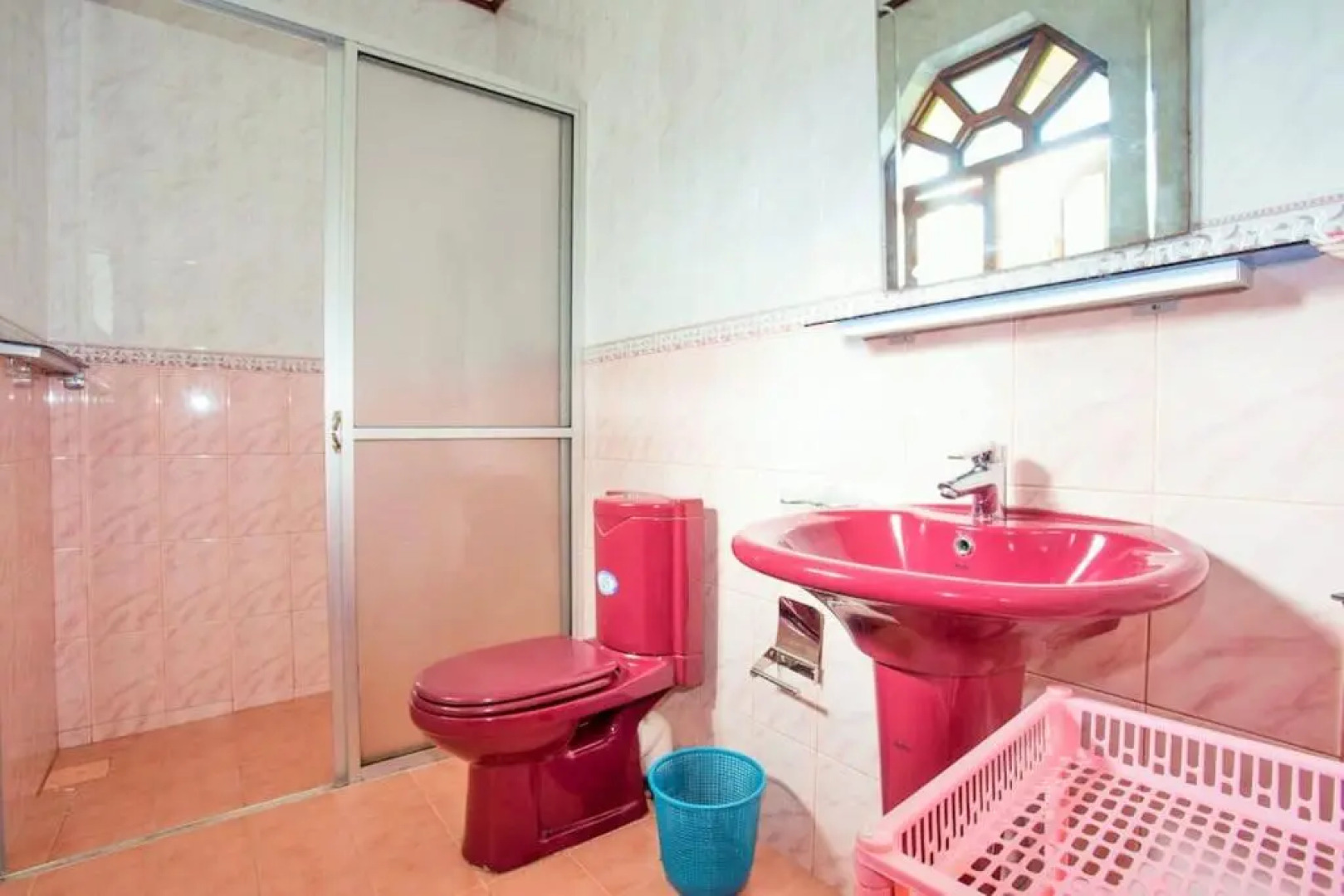 Swiss Villa Moragalla Beach