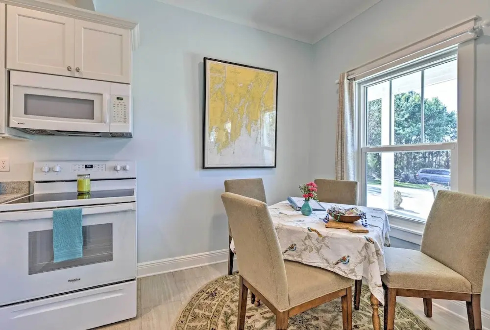 Harbor Oaks Haven: Walk to Front Beach & Downtown!