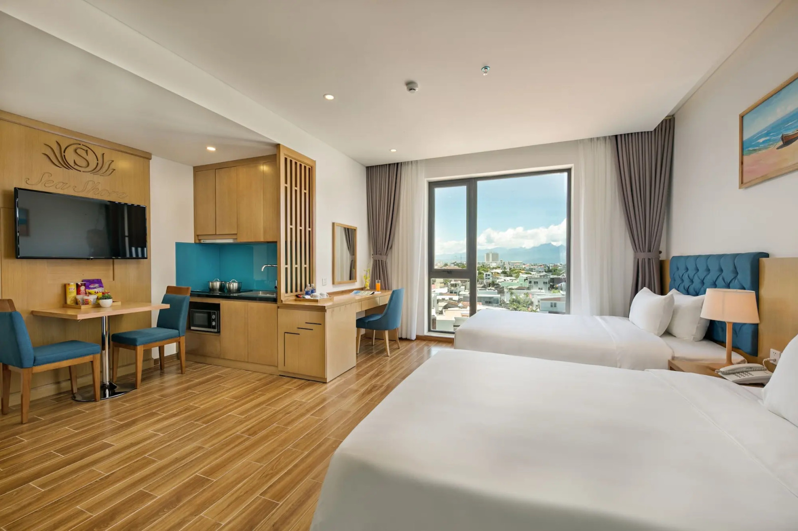 Seashore Hotel & Apartment