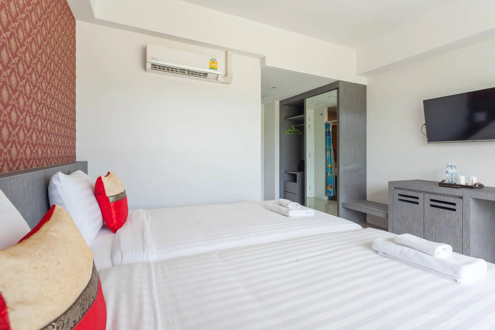 The Thames Pool Access Resort SHA+