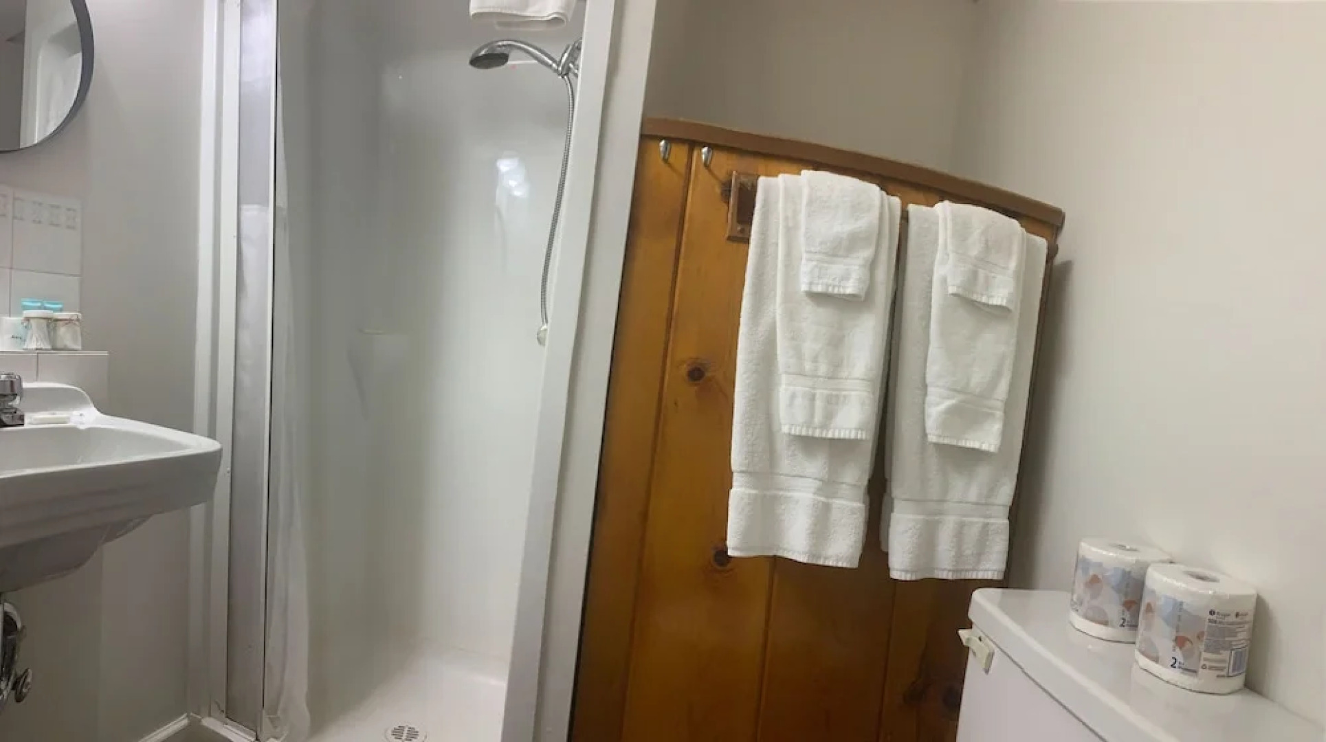 Barefoot Villas Room 7 Kodiak