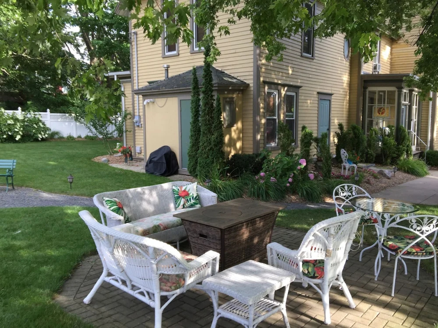 Ludington House B&B
