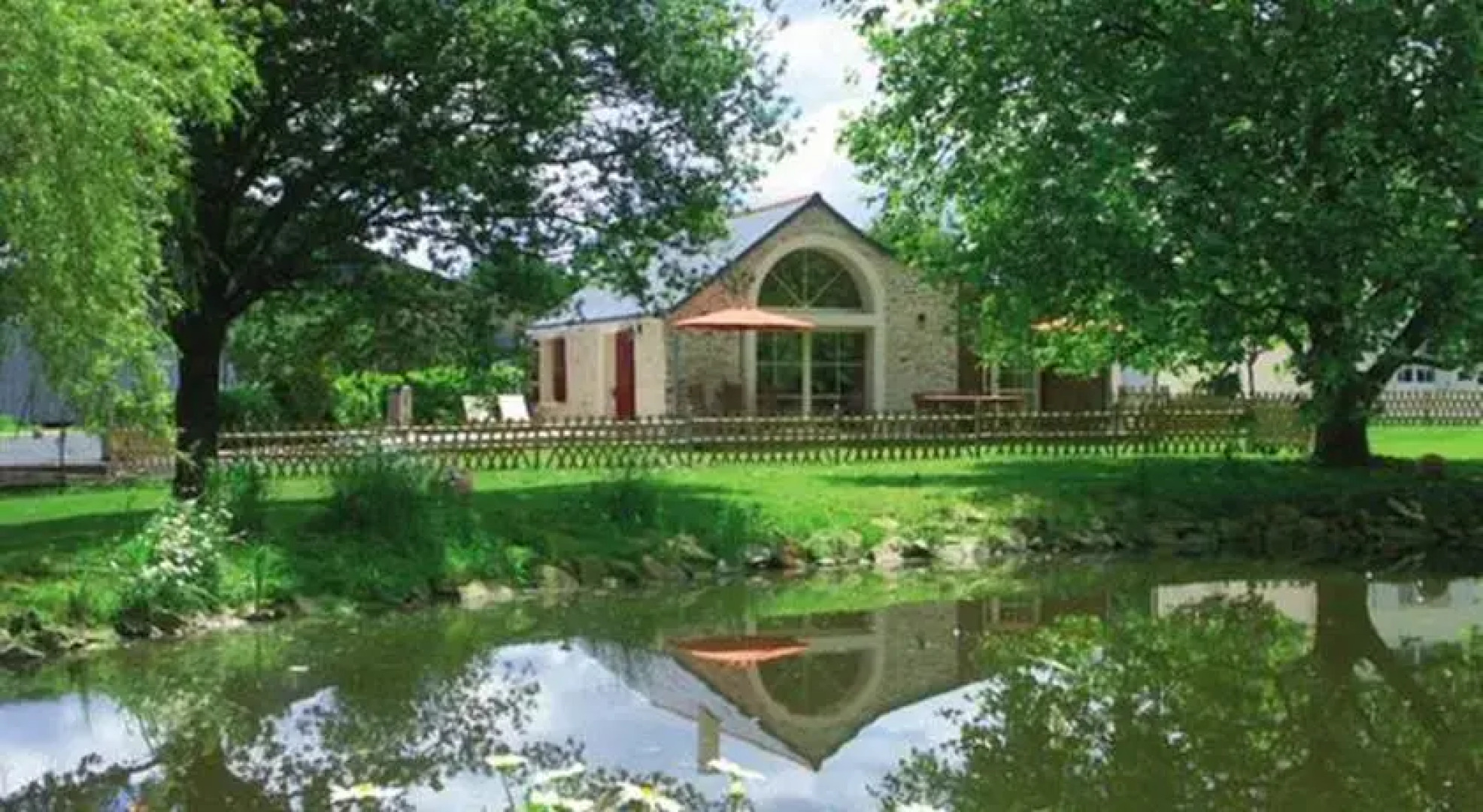 Au Bas Chalonge Gite Le Four à Pain