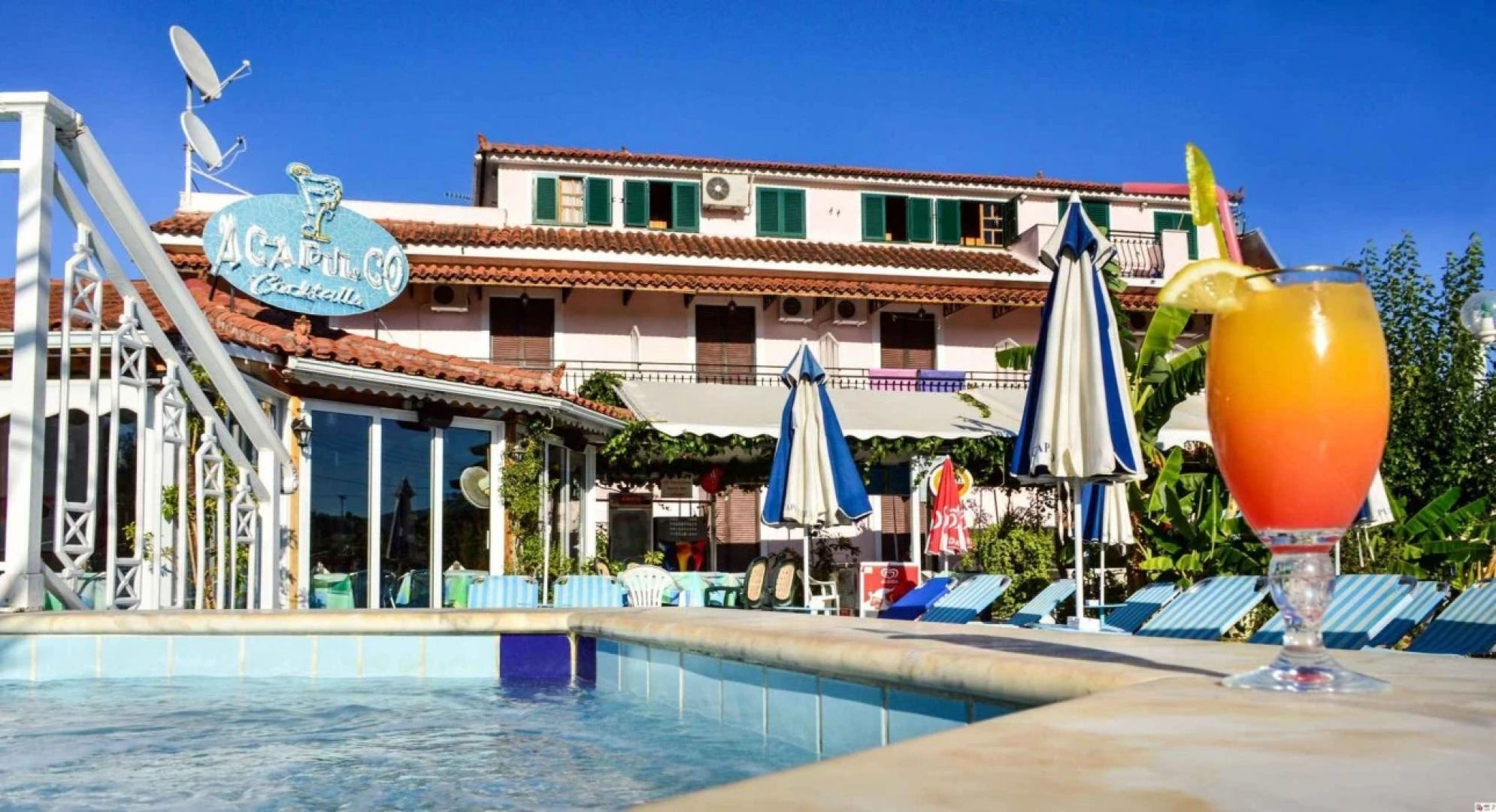 Acapulco Marinos Studios & Apartments