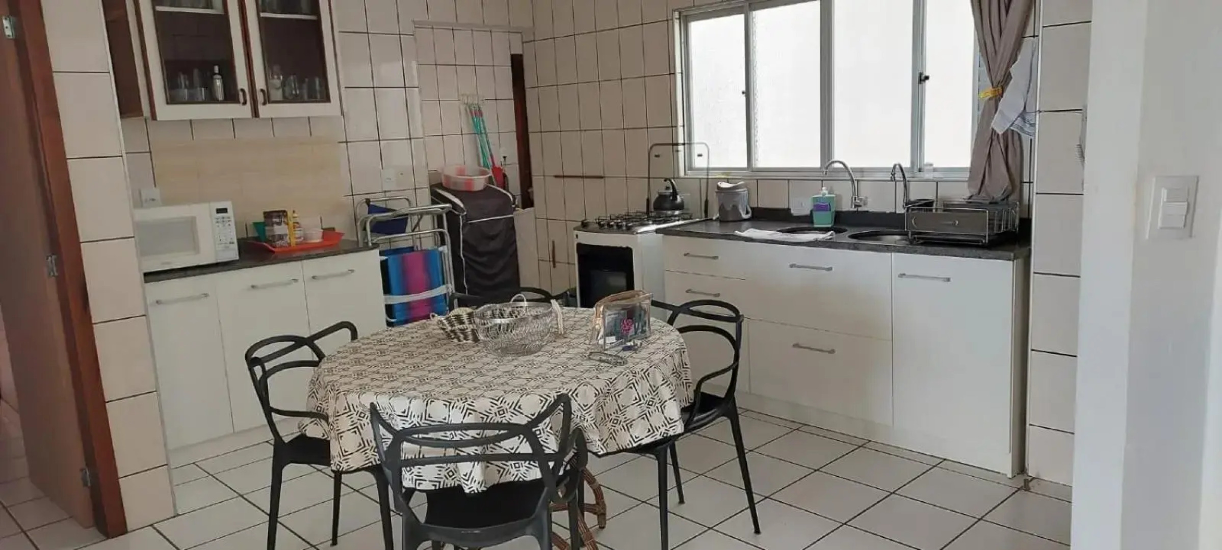 Apartamento 3 quartos e 3 sacadas de frente para o mar com visão panorâmica de toda praia de Itapema