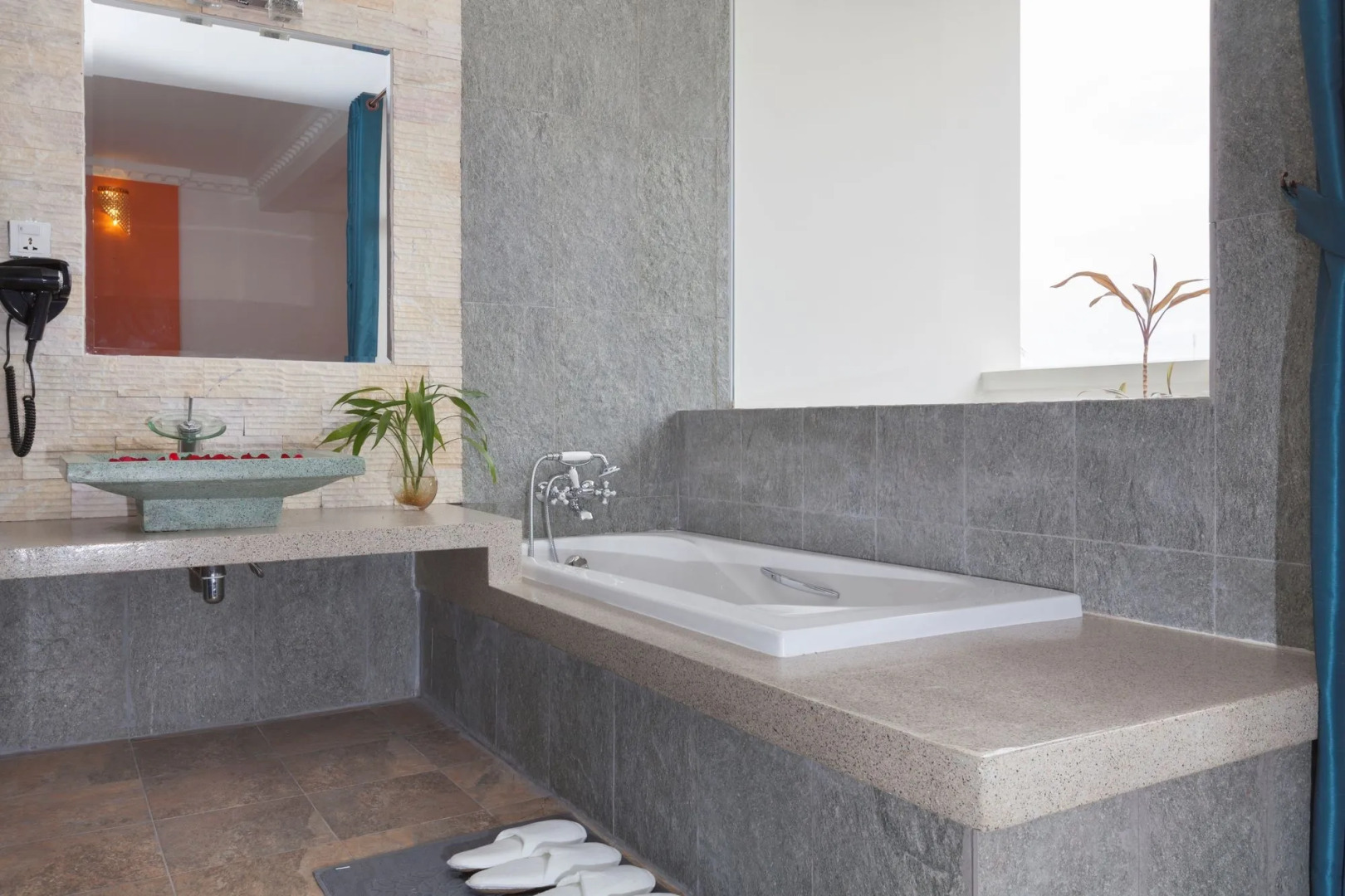 Paris Angkor Boutique