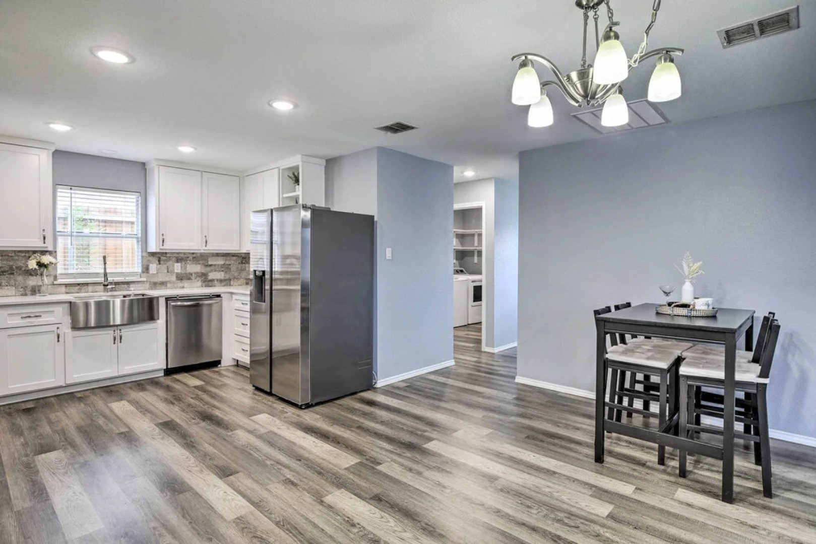 Sleek Rockwall Home Near Dtwn Dallas & Lake!