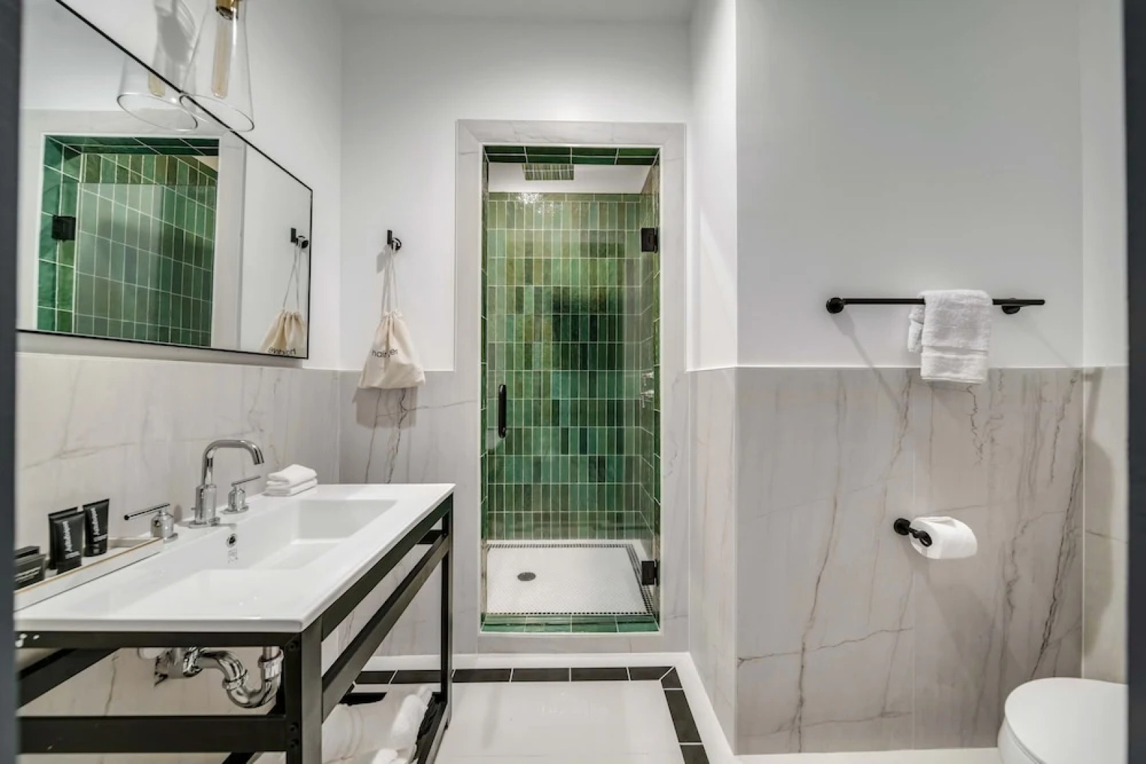 The Emerald Boutique Stays