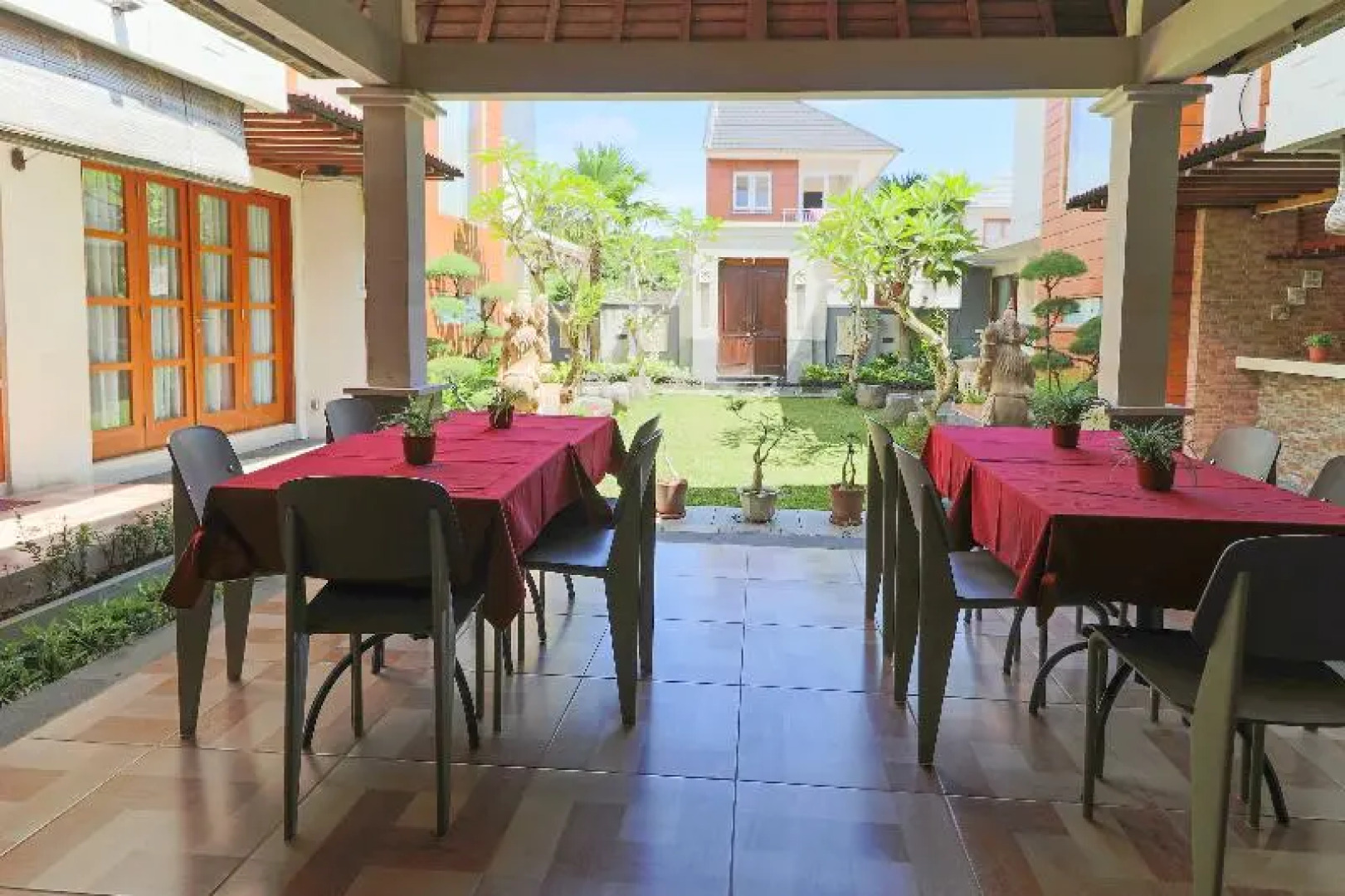 Royal Majesty Villas Jimbaran by ZUZU