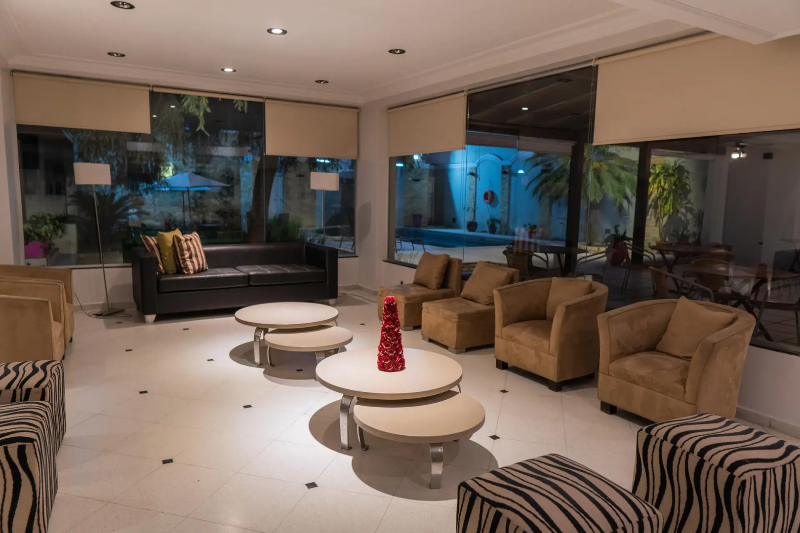 Hotel Embajador
