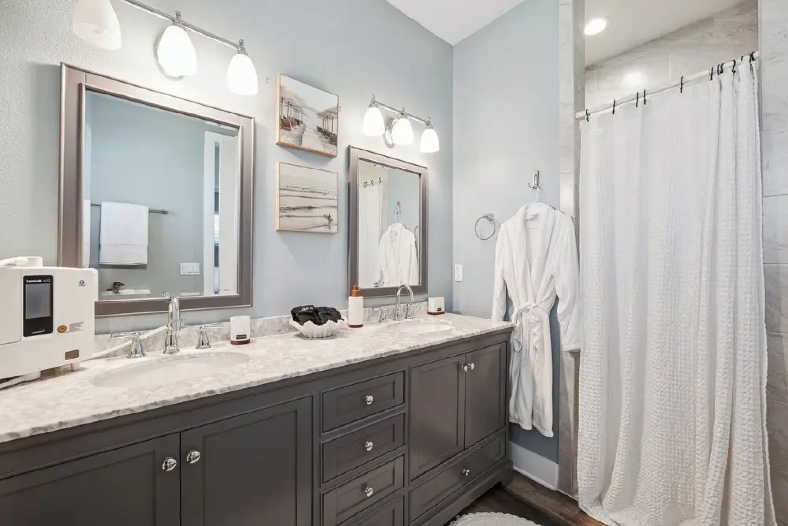 Sleek Home w/ Hot Tub, Koi Pond & Yard in Seminole