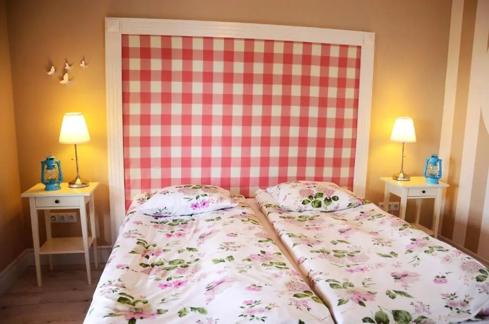 Stare Sady Chillout Rooms "Pod Jabłoniami"