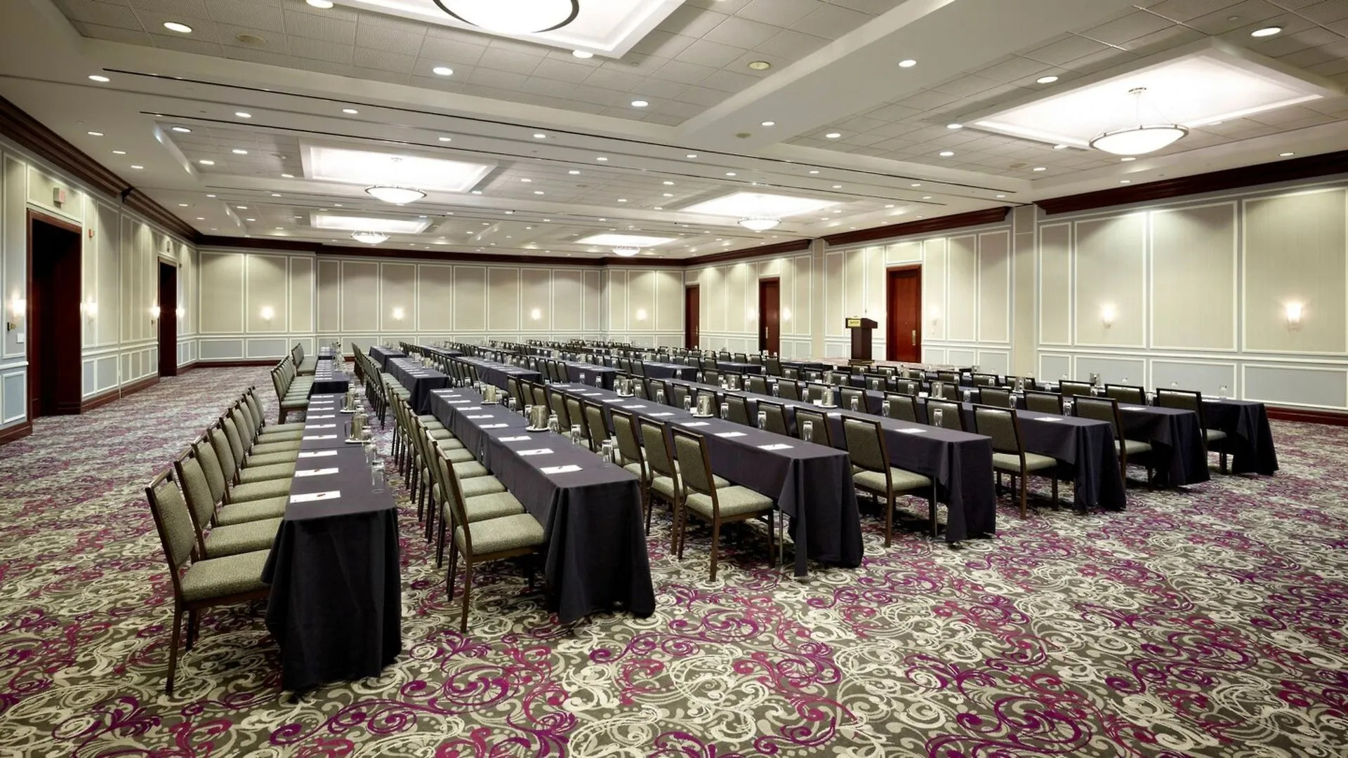 Montreal Marriott Chateau Champlain