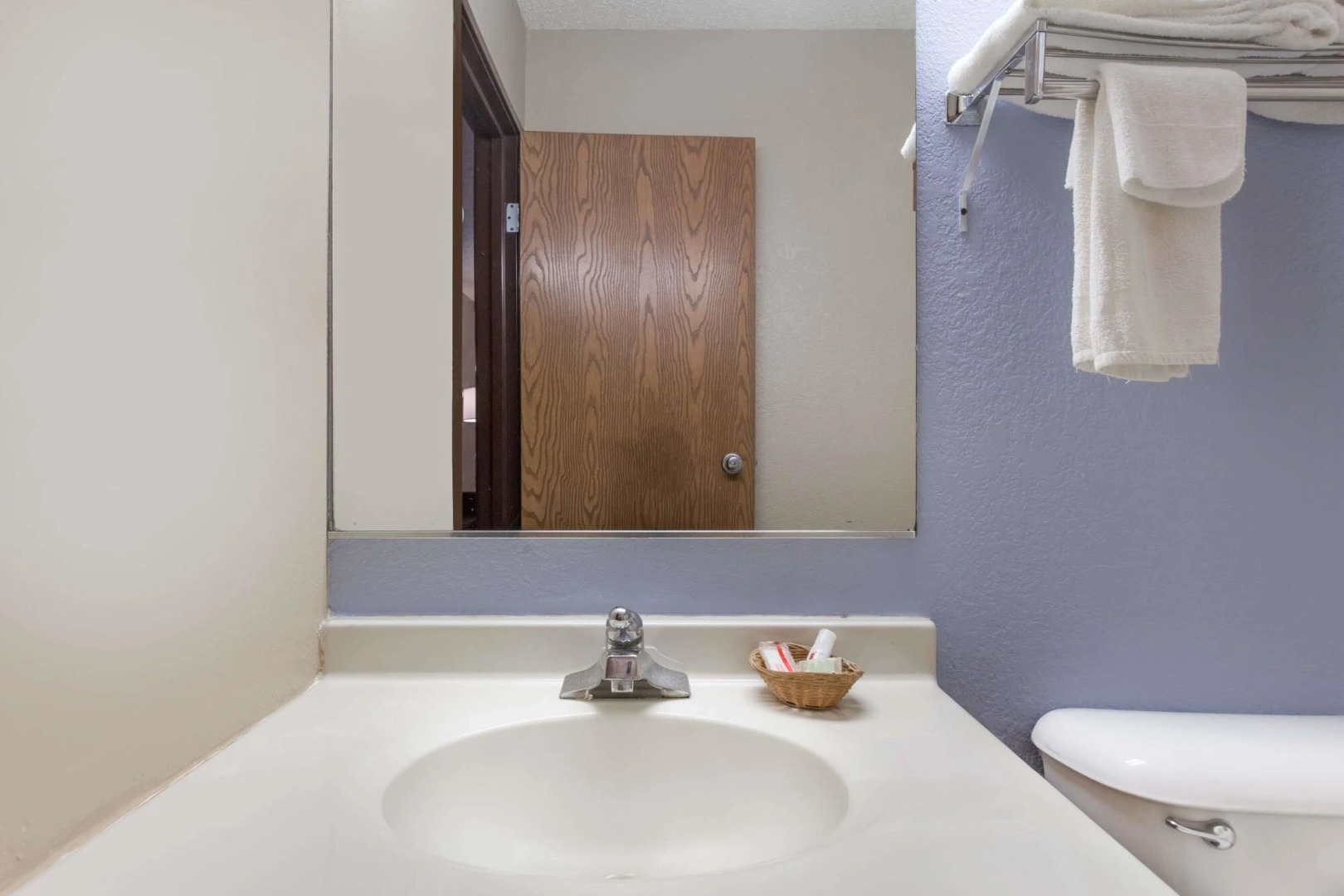 Super 8 by Wyndham Farmville