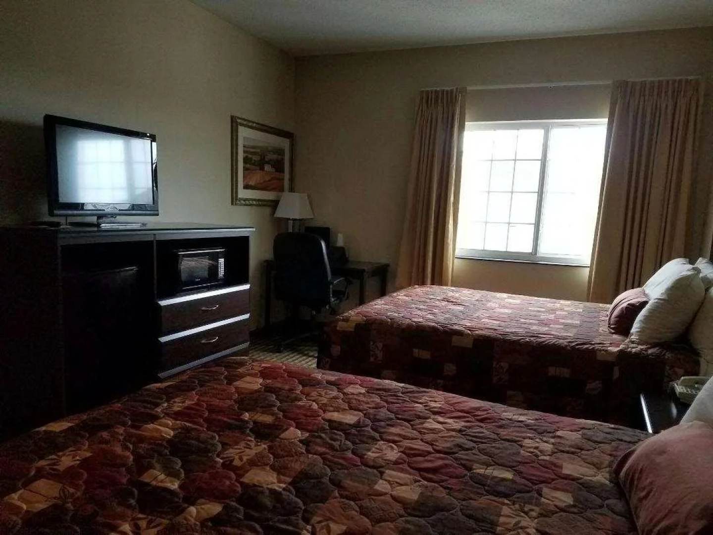 Bowman Inn & Suites