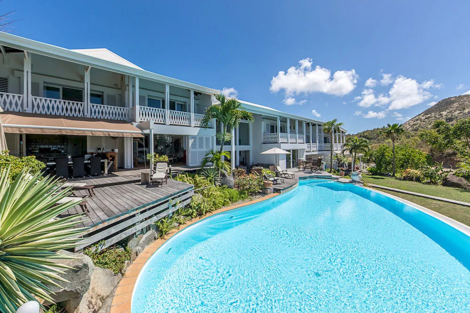 Caye Blanche Guest House