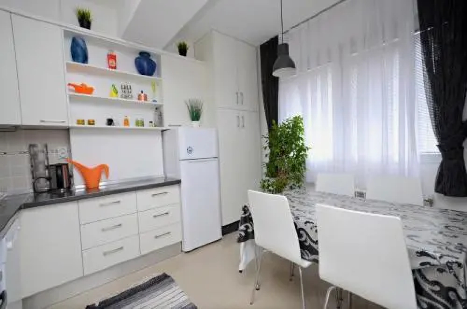 Aries Apartments