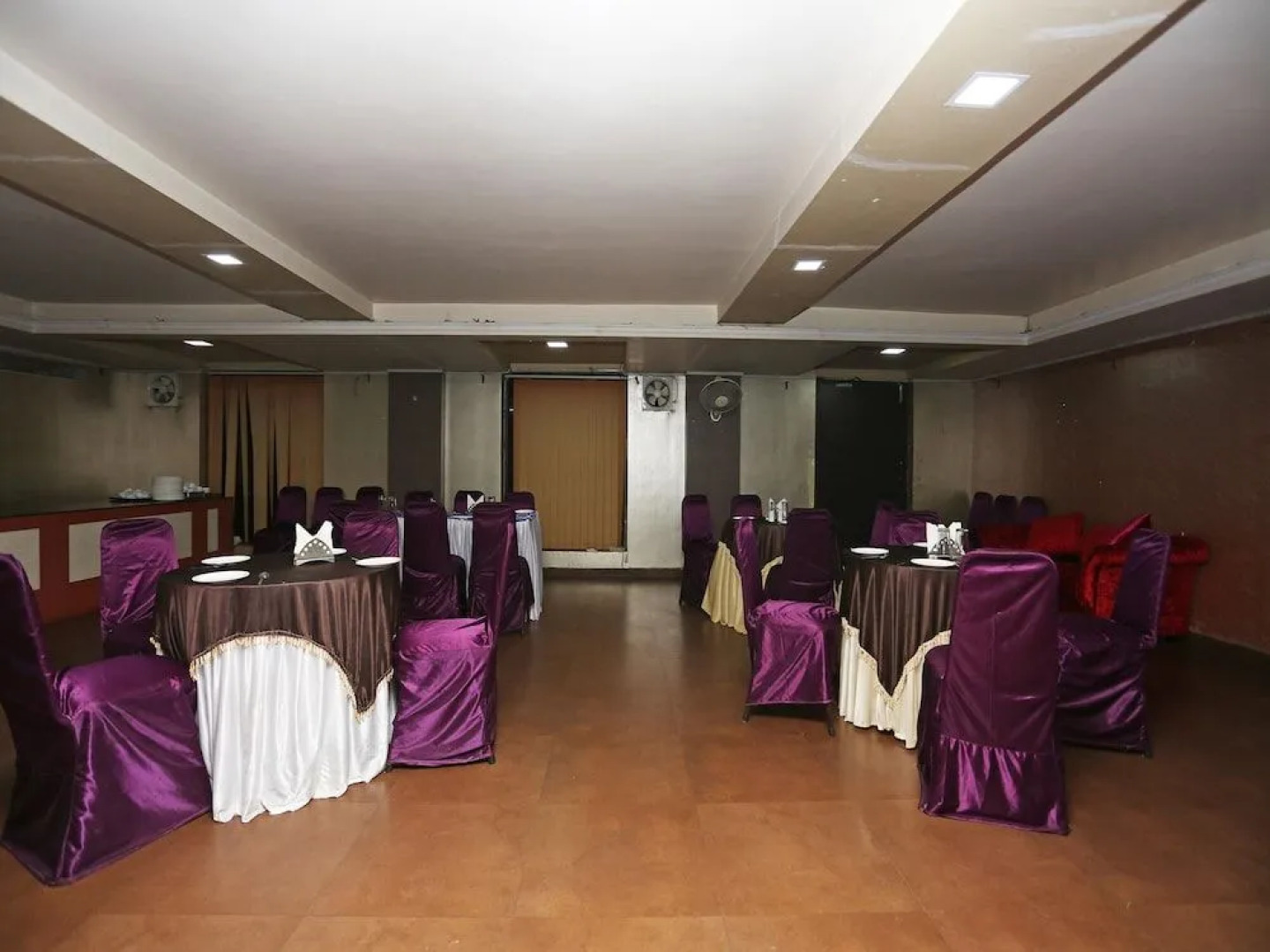 OYO 22040 Hotel Central Plaza