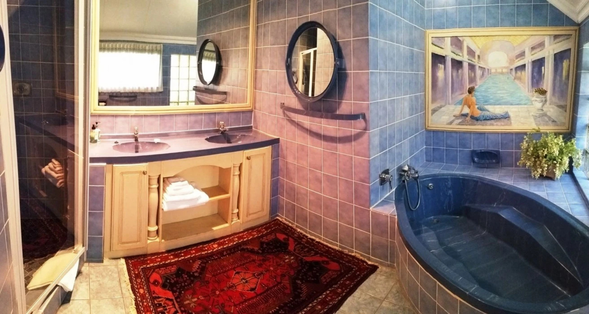 Royal Ridge Guest House