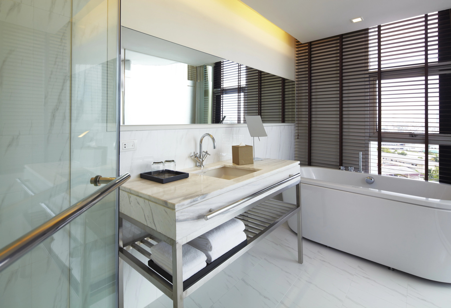 JC Kevin Sathorn Bangkok Hotel