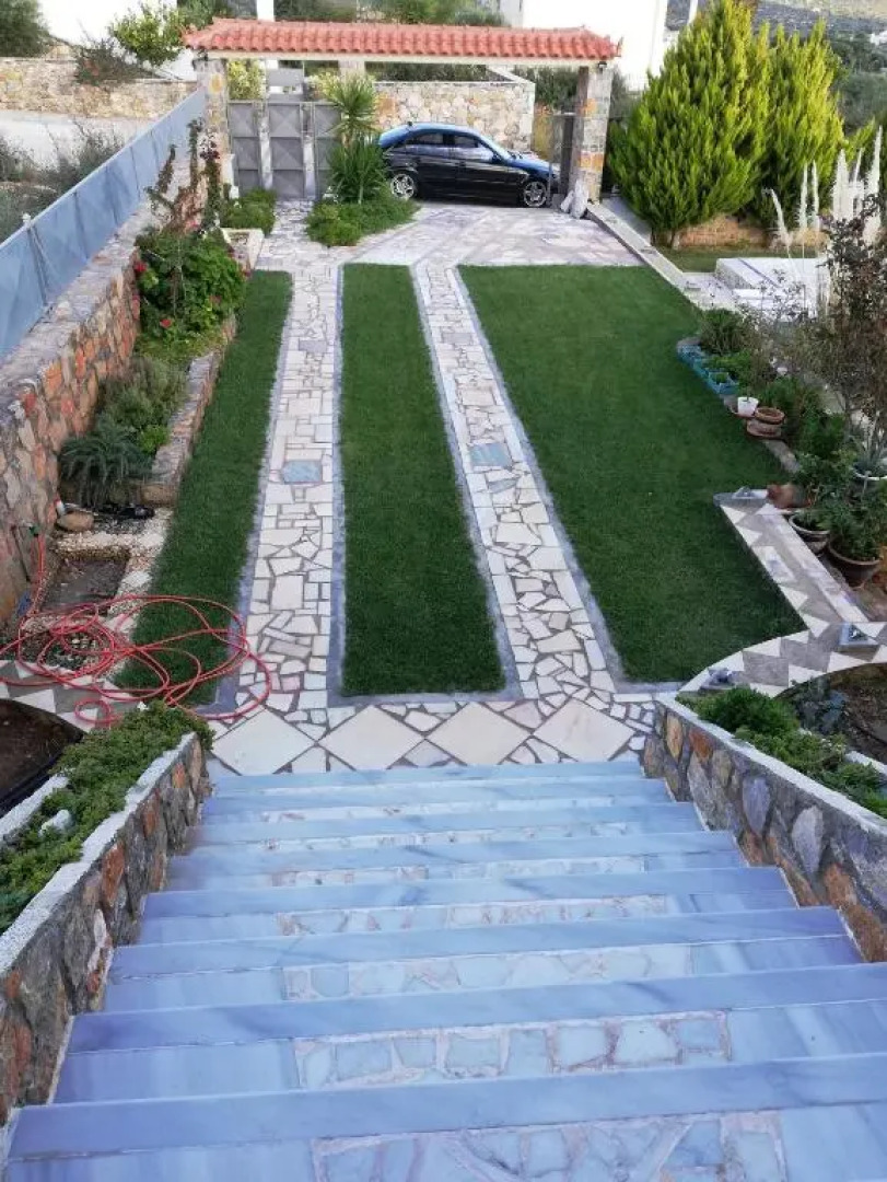 Dimitris Vaso’s Villa with Sea and Mountain View!