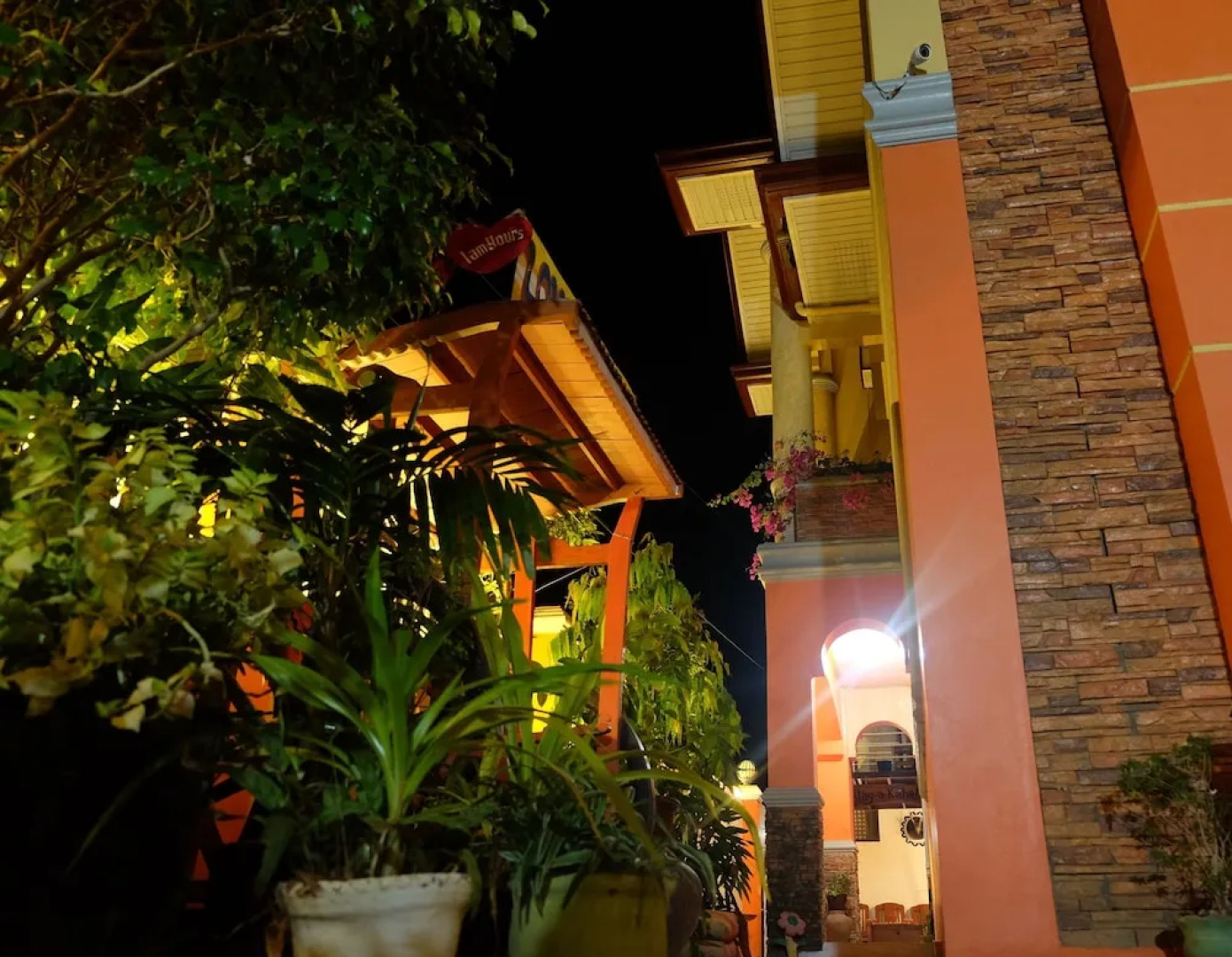 The Orange House - Vigan Villa
