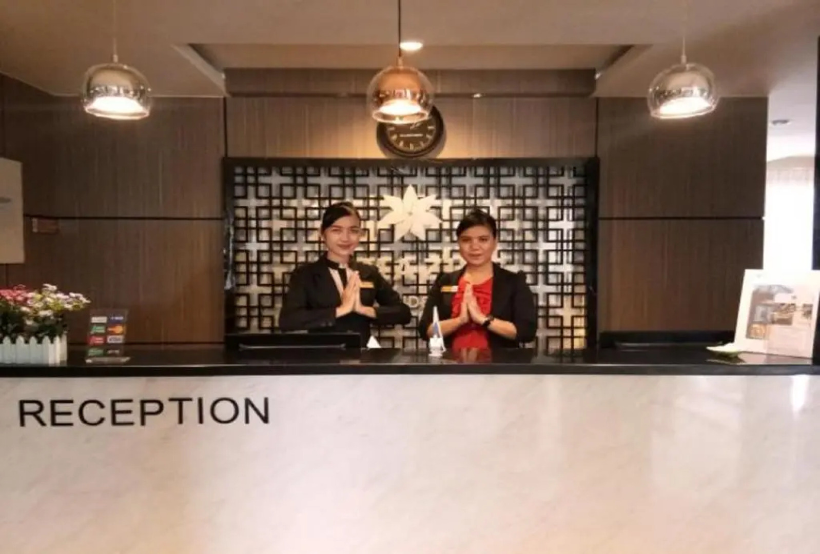 Amazing Riverside Hotel