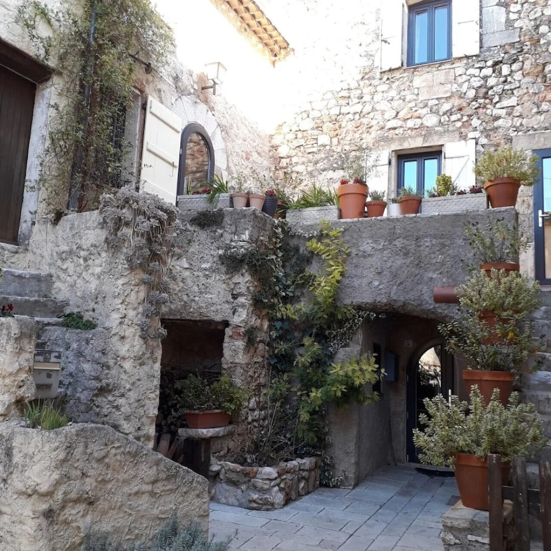 Les Remparts Des Templiers