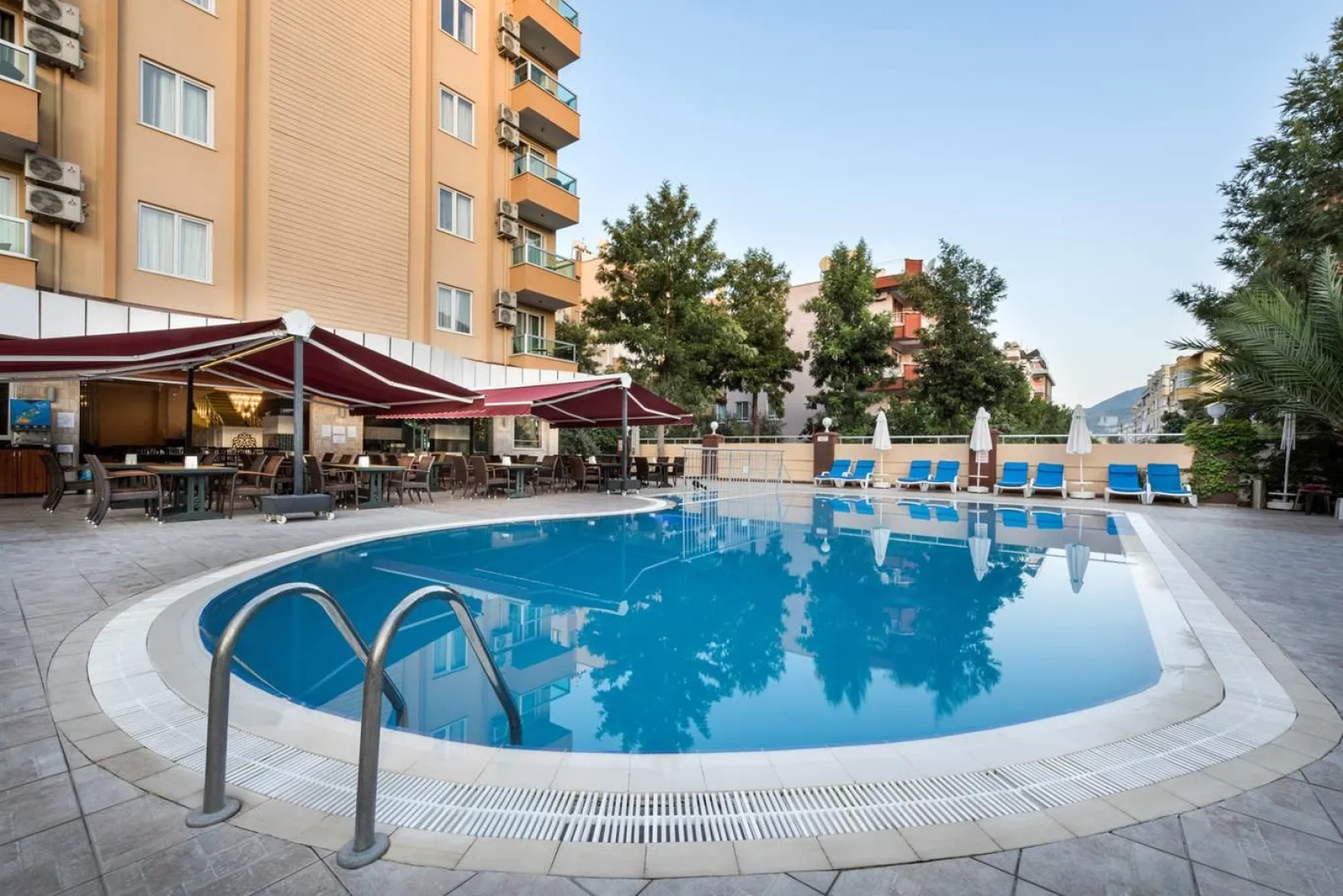 Cleopatra Tac Apart Hotel