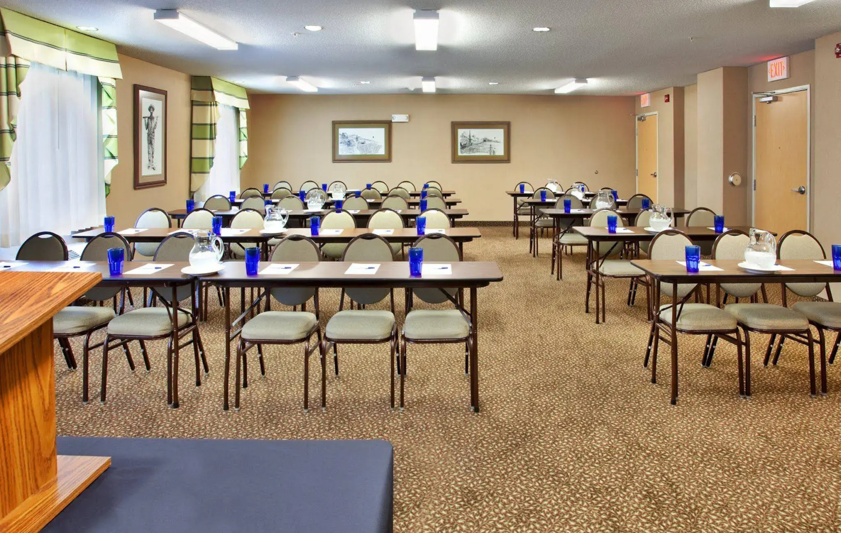 Holiday Inn Express Warrenton by IHG