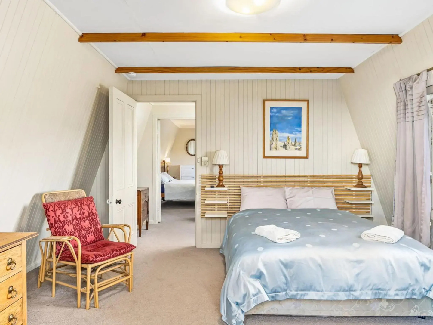 Sea Point at Hyams Beach 4pm Check Out Sundays