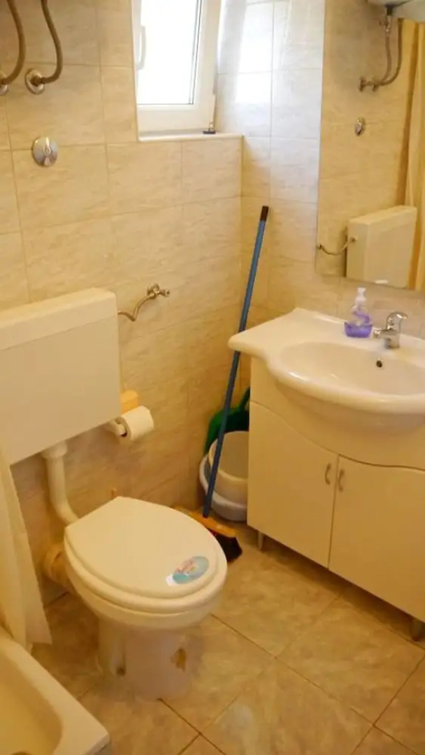 Cosy 1 bedroom apartment with sea view