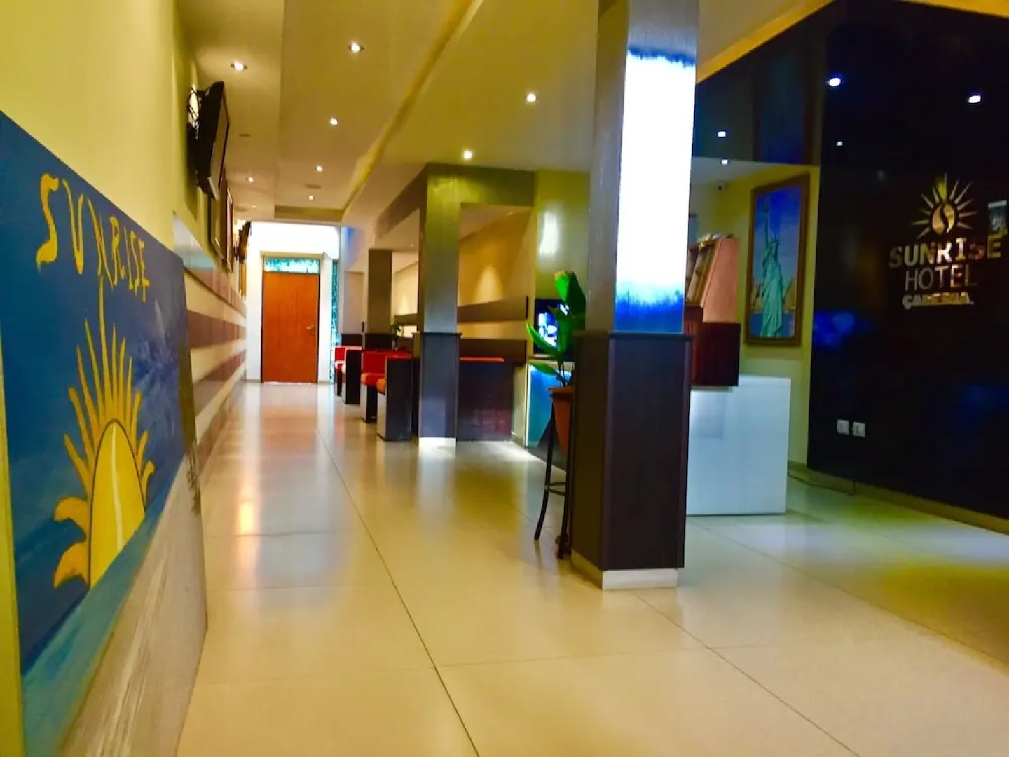 Hotel Sunrise Cameria