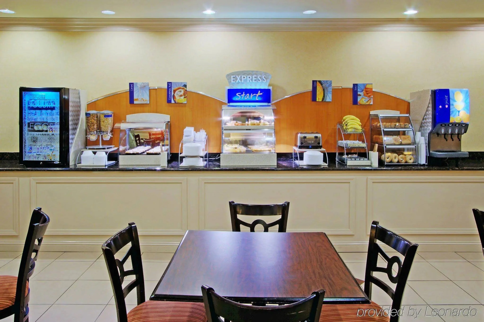 Holiday Inn Express Hotel & Suites Albuquerque Midtown by IHG