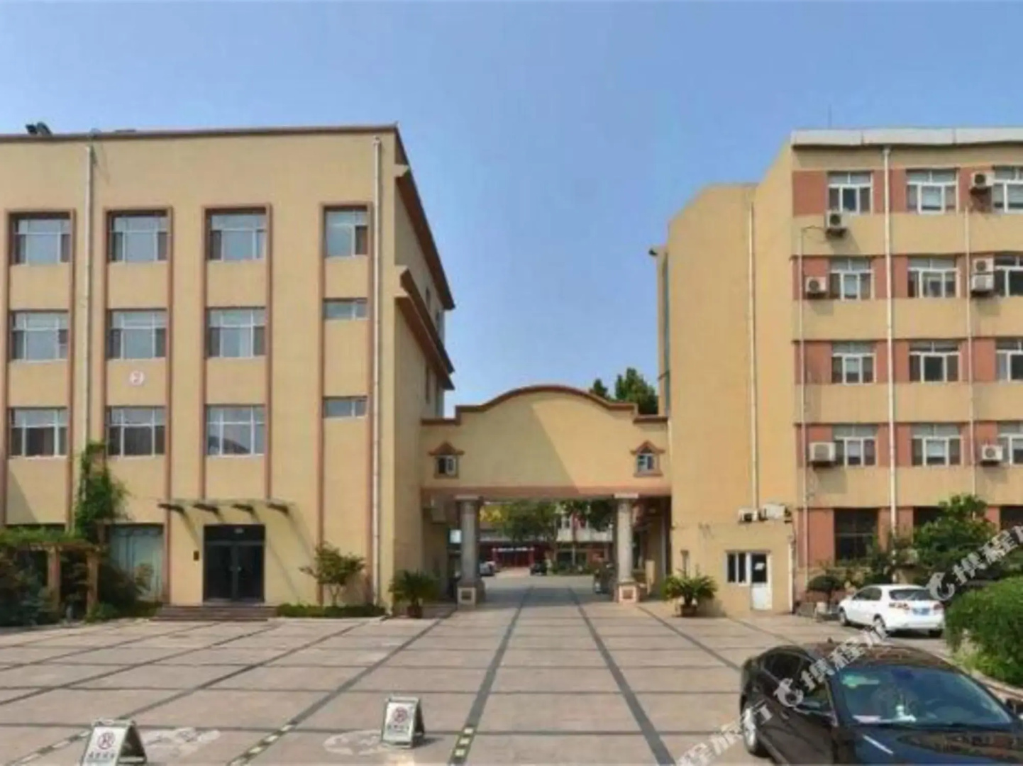 Rizhao Sunshine Huafu Hotel