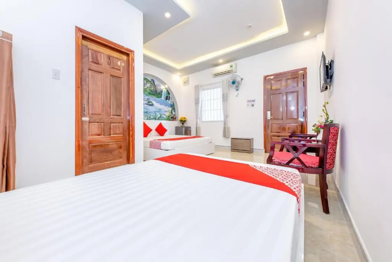 Super OYO 598 Peony Hotel