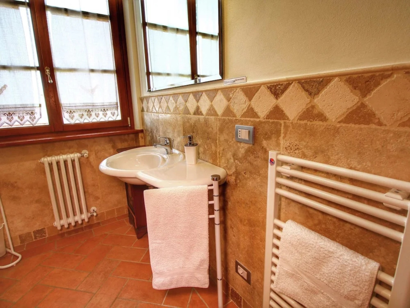 Tuscan Retreat With Pool