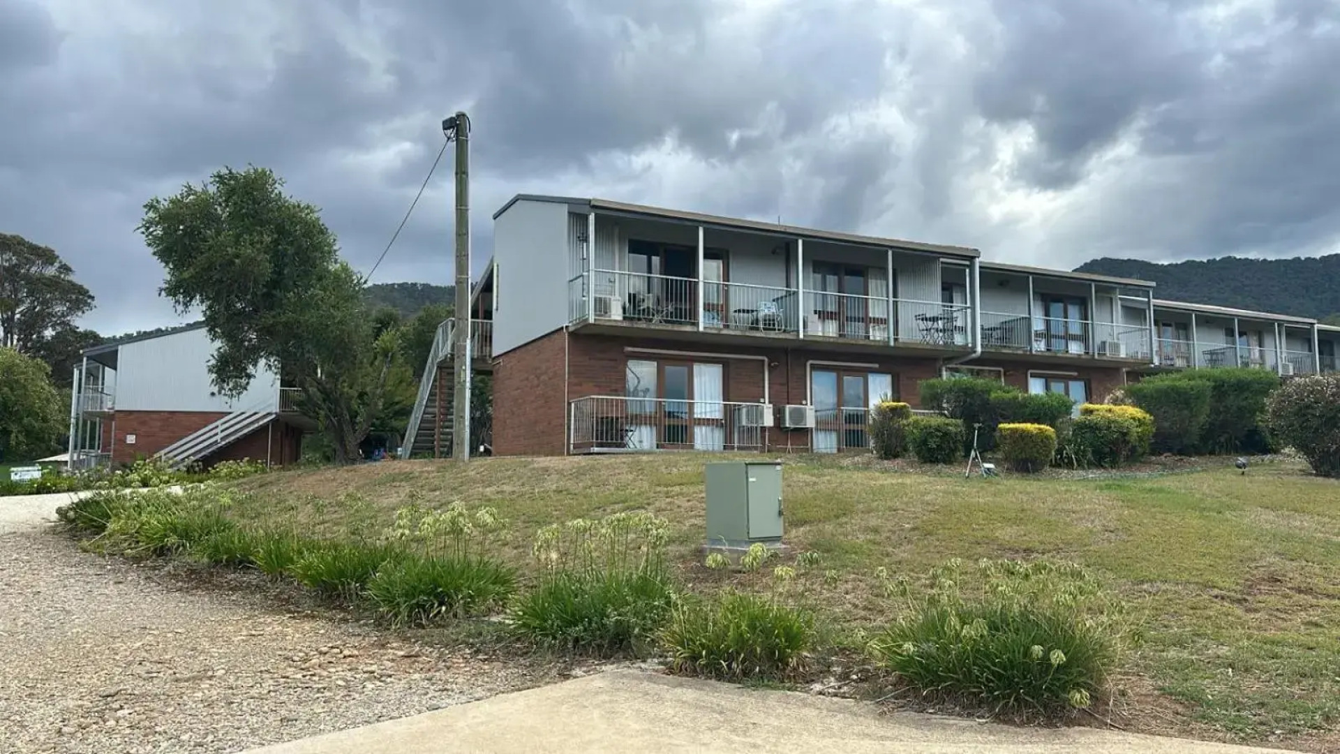 The Birch House - Silver Birches Luxury Accommodation Bright