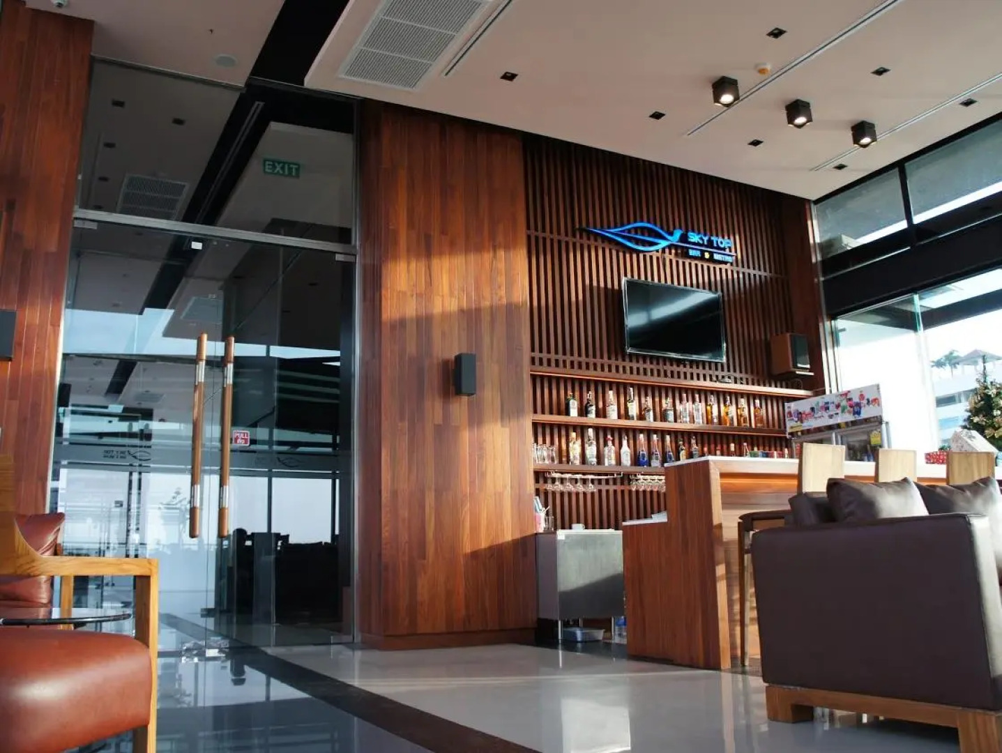 Serenotel Pattaya Beach Front