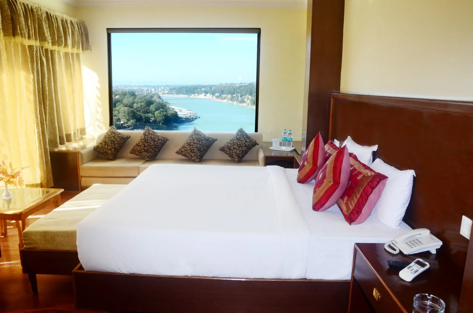 Divine Resort Laxman Jhula