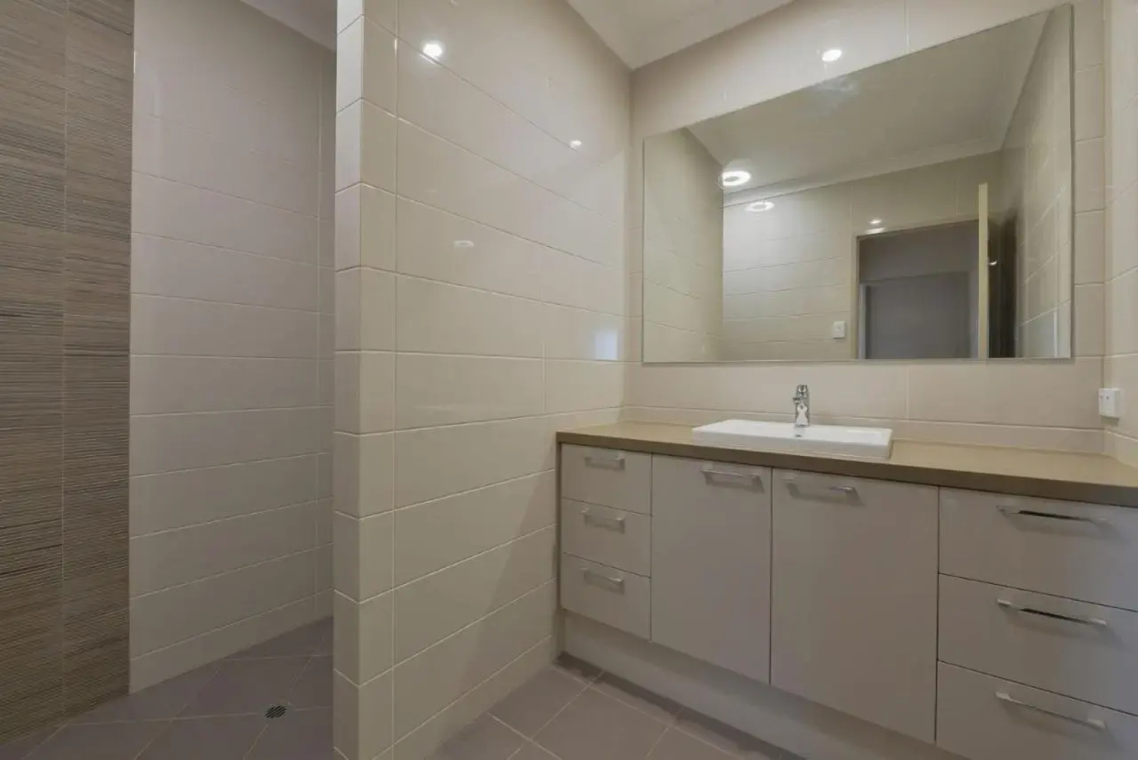 3 Kestrel Place