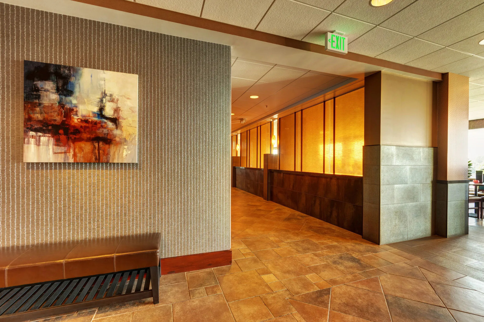 Holiday Inn Downtown - Mercy Area by IHG